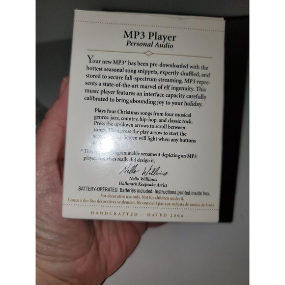 A Hallmark Keepsake Ornament Magic Sound & Light MP3 Player 4 Christmas Songs - Picture 3 of 12